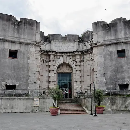 Casa Cimella, Un Nido Nel Cuore Del Porto Antico Cod Citra 010025-lt-2629 Gênes