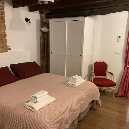 Casa Cimella, Un Nido Nel Cuore Del Porto Antico Cod Citra 010025-lt-2629 דירה *