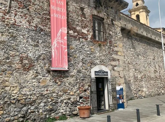 Lejlighed Casa Cimella, Un Nido Nel Cuore Del Porto Antico Cod Citra 010025-lt-2629 *